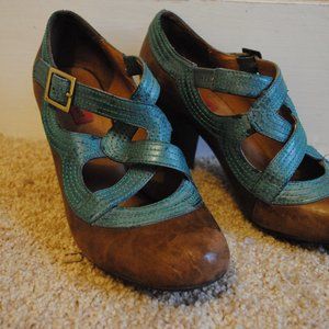 Miz Mooz shoes size 8.5